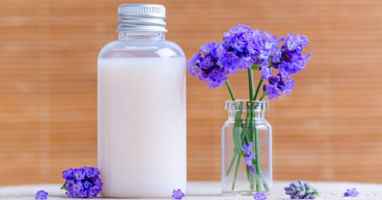 Evde Kendi Bitkisel Şampuanınızı Yapmanın 5 Kolay Yolu